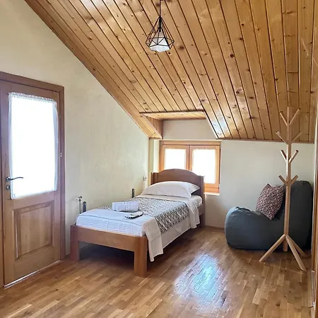 Konaku Πανσιόν 4*