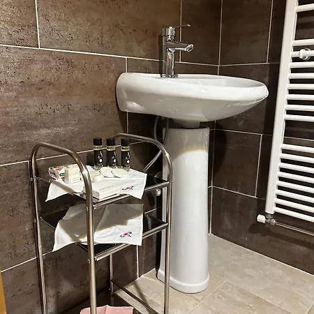 Konaku Πανσιόν