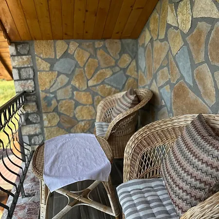 Πανσιόν Konaku 4*